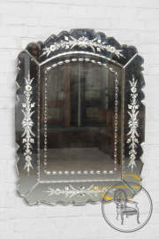 Старинное зеркало в венецианском стиле код. BE3259355