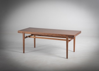 Старинный кофейный столик "Cosmos", созданный шведским дуэтом дизайнеров Sven Engström и Gunnar Myrstrand для фабрики Tingströms код.&nbsp;RM4165752