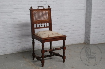 Антикварные стулья (2 шт.) с ротангом код. BE14486