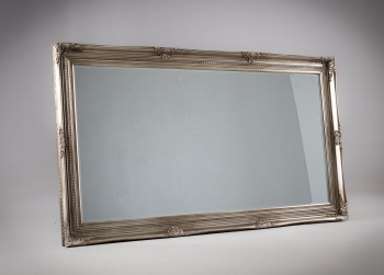 Антикварное зеркало с фацетом в раме, декорированной лепниной код.&nbsp;RM4165344