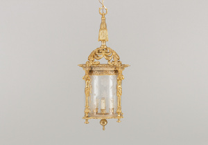 картинка Старинный светильник салоне старинных вещей "Шебби" являющийся официальным дистрибьютором в России и Беларуси