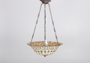 картинка Старинная люстра салоне старинных вещей "Шебби" являющийся официальным дистрибьютором в России и Беларуси