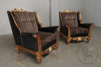 Старинные кресла (2 шт.) с обивкой из кожи и гобеленом код. BE49203