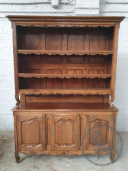 Антикварный посудный шкаф с открытыми фигурными полками код. BE107035