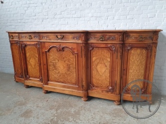 Антикварный комод-дрессуар из ореха с резьбой и инкрустацией код. BE4165979