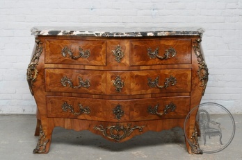 Старинный комод из палисандра с мраморной столешницей и бронзовыми накладками код. BE4096904