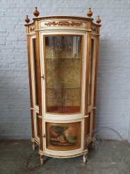 Старинная расписная витрина код. BE4096925