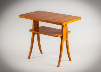 Старинный немецкий столик из березы код. RM4161601