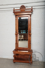 Антикварный немецкий ореховый консольный столик с зеркалом код. BE68381