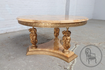 Старинный кофейный столик из оникса с бронзовыми опорами в античном стиле код. BE4096705