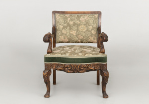 картинка Старинное кресло салоне старинных вещей "Шебби" являющийся официальным дистрибьютором в России и Беларуси