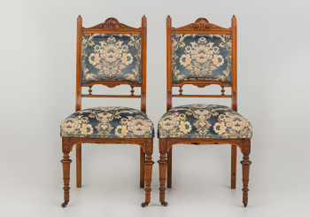 Старинные стулья (2 шт.) код. RM52131