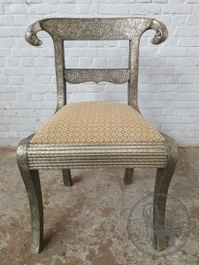 картинка Антикварный стул в стиле Рококо салоне старинных вещей "Шебби" являющийся официальным дистрибьютором в России и Беларуси