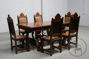 картинка Старинный стол и стулья (6 шт.) салоне старинных вещей "Шебби" являющийся официальным дистрибьютором в России и Беларуси