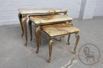 Набор старинных столиков из бронзы со столешницей из оникса код. BE4097354