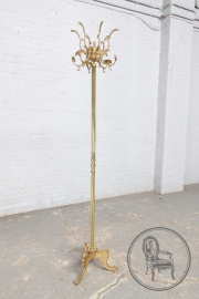 Старинная вешалка код. BE12918