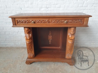 Антикварная консоль, декорированная объемной резьбой код. BE4165327