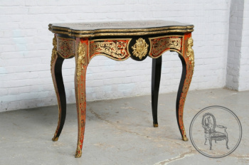 Антикварный столик для игр код. BE6664