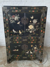 Старинный восточный комод с инкрустацией код. BE4097136