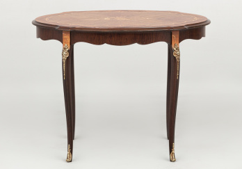 Старинный столик код. RM64025