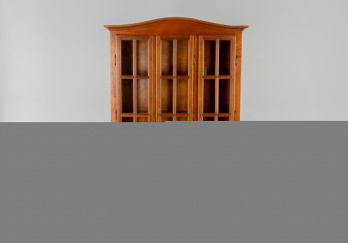 Старинный посудный шкаф код. RM36897