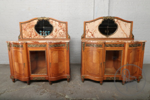 картинка Антикварные дубовые буфеты (2 шт.), отделанные мрамором и бронзой салоне старинных вещей "Шебби" являющийся официальным дистрибьютором в России и Беларуси