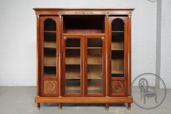 Антикварный книжный шкаф код. BE51495