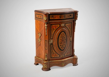 Антикварный комод-шкафчик в стиле Наполеона III код. RM4166098