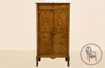 Старинная тумбочка код. VS0942