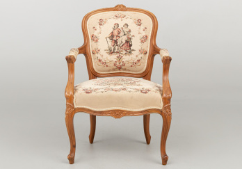 Старинное кресло код. RM68376