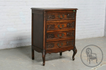 Антикварный комод код. BE6576