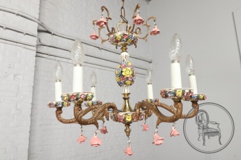 Старинная фарфоровая люстра с цветочной лепниной код. BE3259579