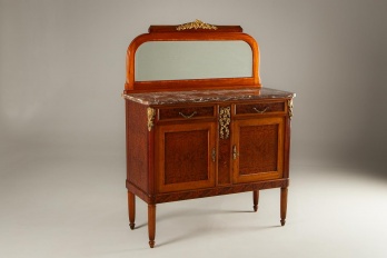 Антикварный комод с зеркалом и бронзовой декоративной отделкой код. RM4101585