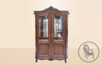 Антикварная витрина с резной короной код. VS1388