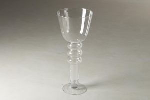 картинка Винтажная стеклянная ваза салоне старинных вещей "Шебби" являющийся официальным дистрибьютором в России и Беларуси