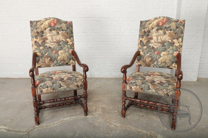 картинка Антикварные кресла (2 шт.) салоне старинных вещей "Шебби" являющийся официальным дистрибьютором в России и Беларуси