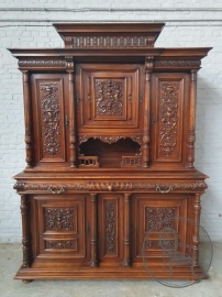 Антикварный ореховый буфет с растительной резьбой код. BE4165181