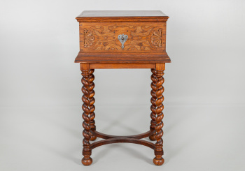 Старинная тумбочка код. RM37213