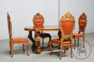 картинка Старинный комплект мебели (5 предметов) из ореха с ажурной и барельефной резьбой салоне старинных вещей "Шебби" являющийся официальным дистрибьютором в России и Беларуси