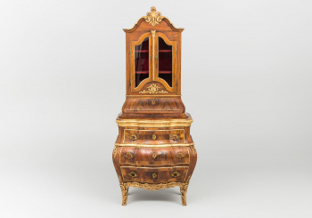 Старинная витрина код. RM4690