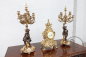Антикварные каминные часы с канделябрами с изображением путти (2 шт.) код. BE39190 фото 4