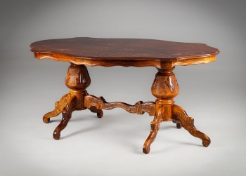 Старинный стол из красного дерева с инкрустированной поверхностью код. RM4136304