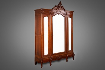 Антикварный шкаф для одежды с объемной короной код. RM4101556