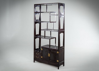 Старинный стеллаж с латунными ручками код. RM4165285