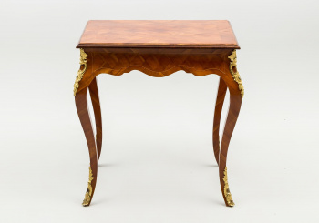 Антикварный столик код. RM28453