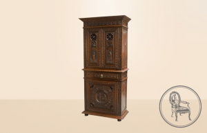 картинка Антикварный дубовый шкаф в бретонском стиле салоне старинных вещей "Шебби" являющийся официальным дистрибьютором в России и Беларуси