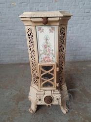 Антикварная печь, декорированная вставками из фаянса код. BE4097624