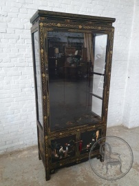 Старинная витрина в ориентальном стиле код. BE4147208