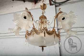 Старинная люстра с хрустальными подвесками код. BE4097195