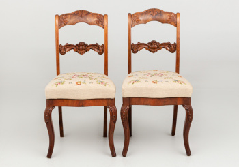 Старинные стулья (2 шт.) код. RM47920